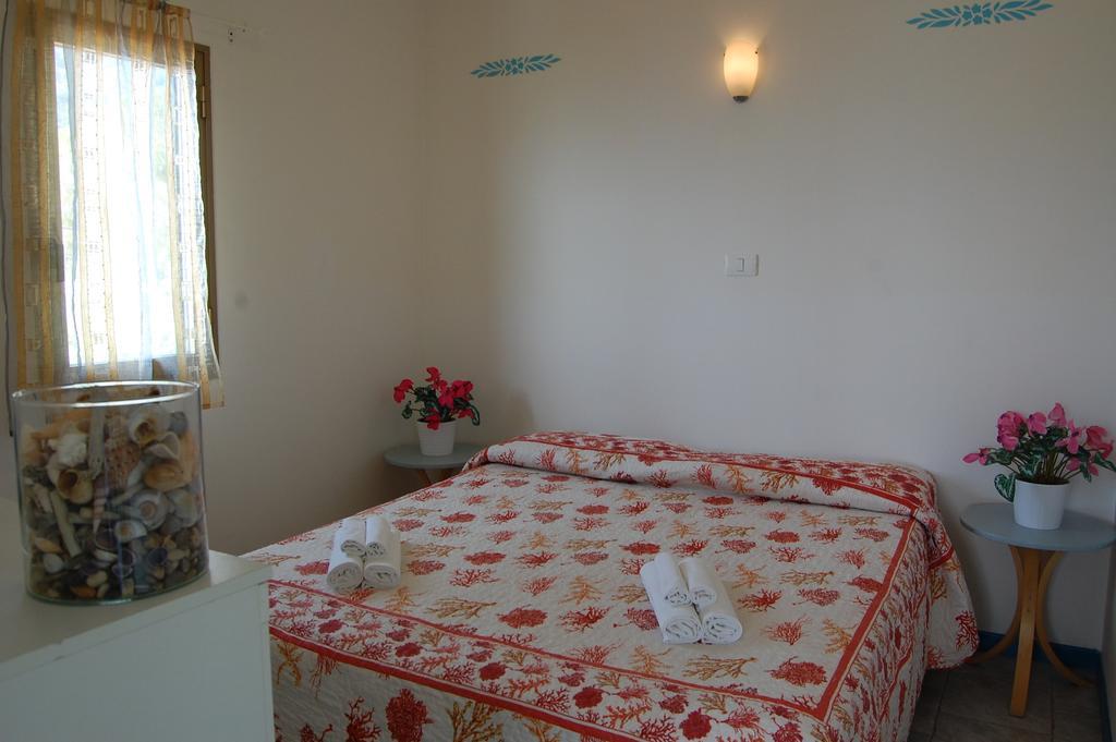 Marina Del Cantone Chalet Nerano Room photo